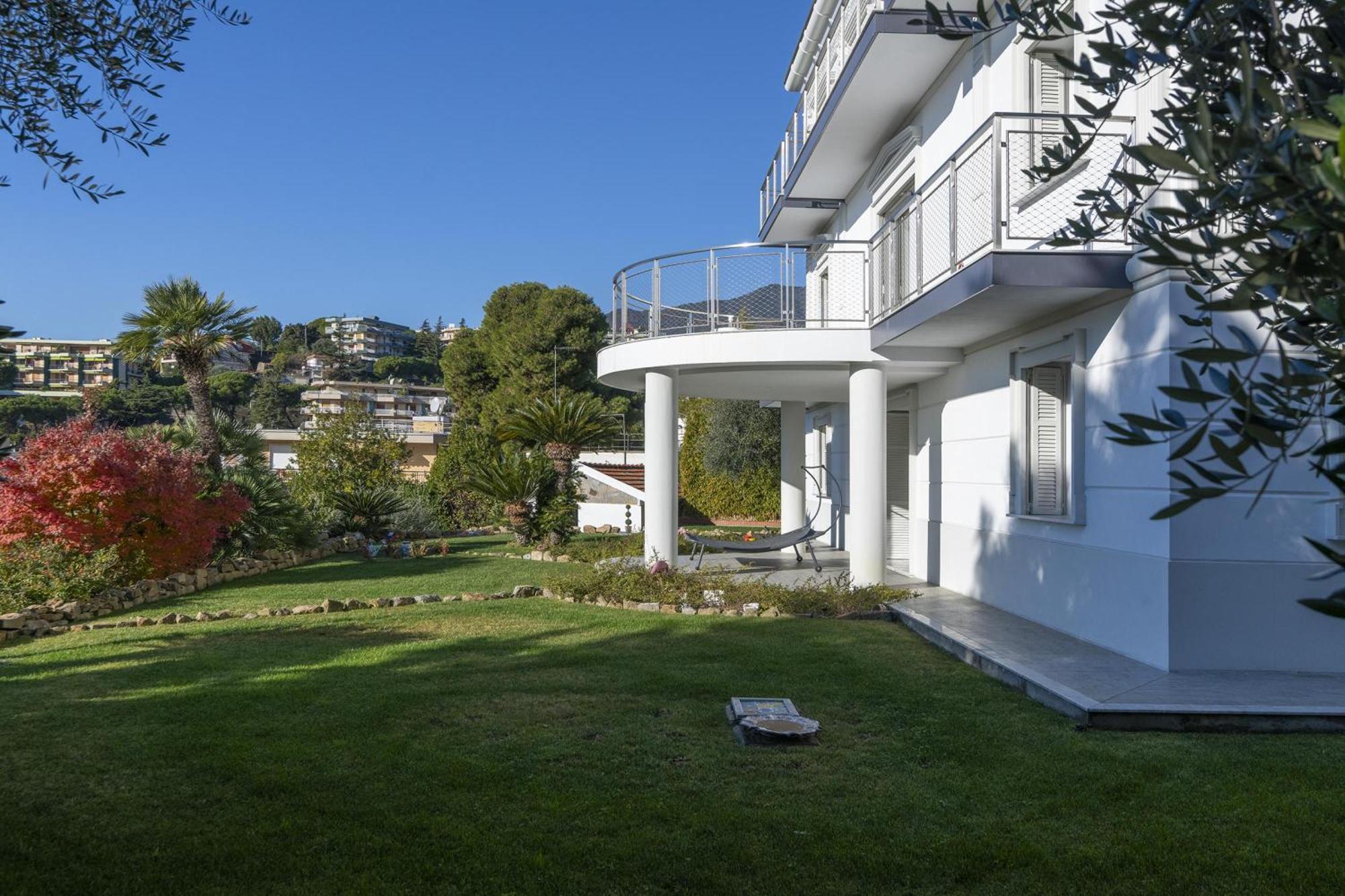 La Lincolnia - With Garden And Seaview - Happy Rentals Sanremo Ngoại thất bức ảnh